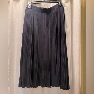 NWT T Tahari Pleated Midi Skirt - Navy - Size 2X